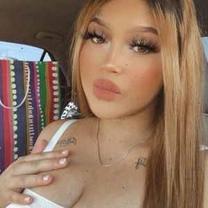 Meet your Posher, Jushia